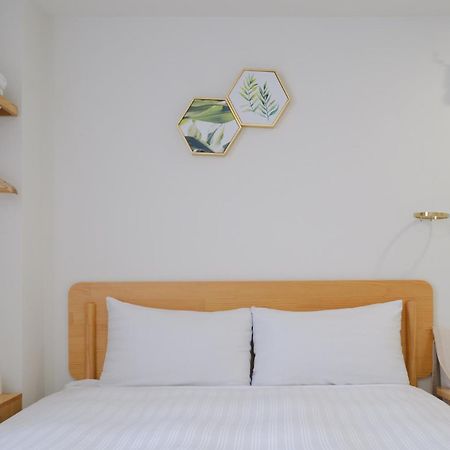 See U Apartment Tainan Extérieur photo